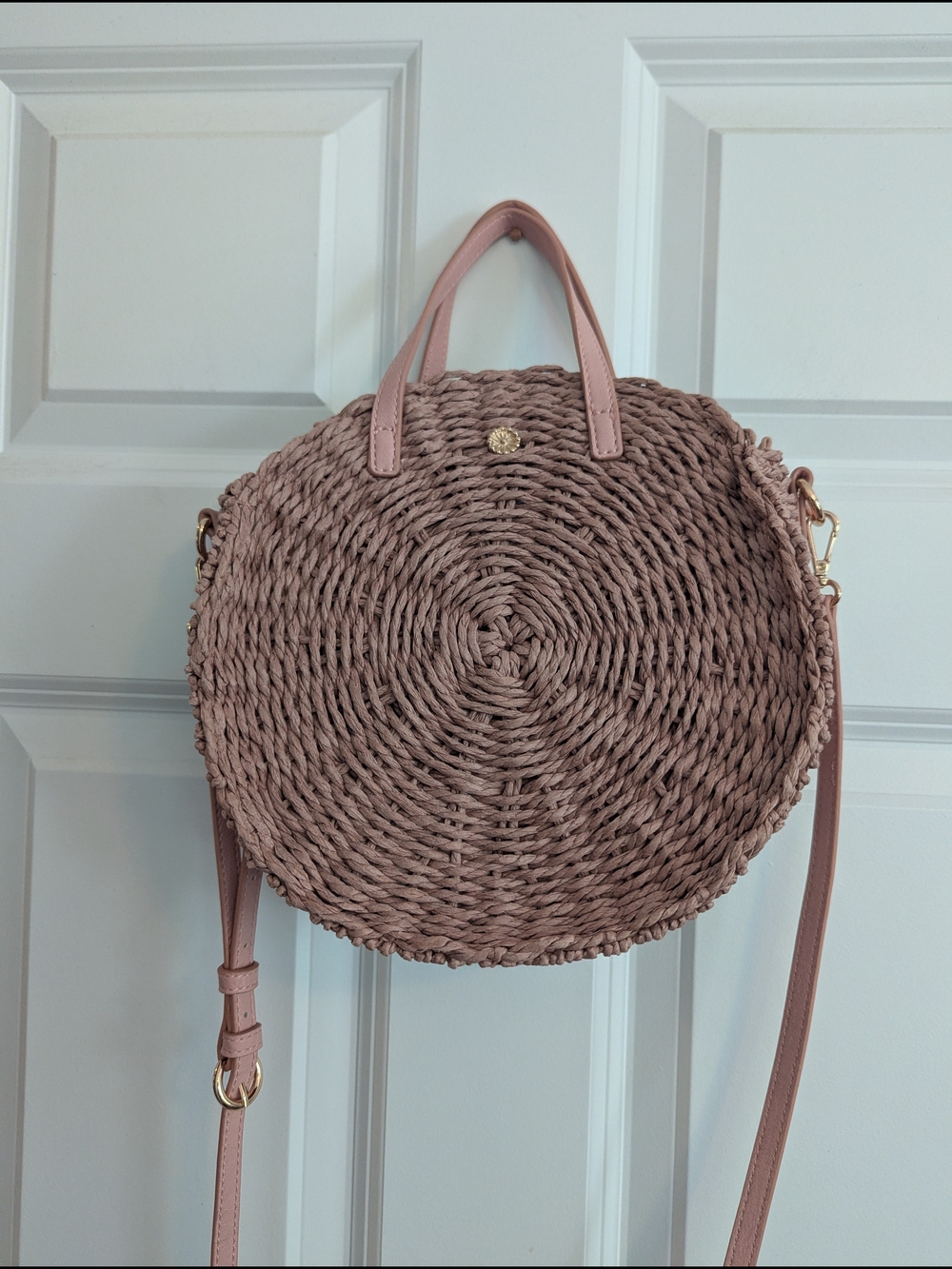 LC Lauren Conrad Round Woven Crossbody Bag in Dusty Rose